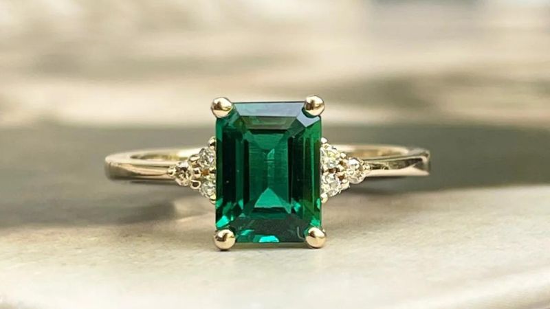 emerald rings