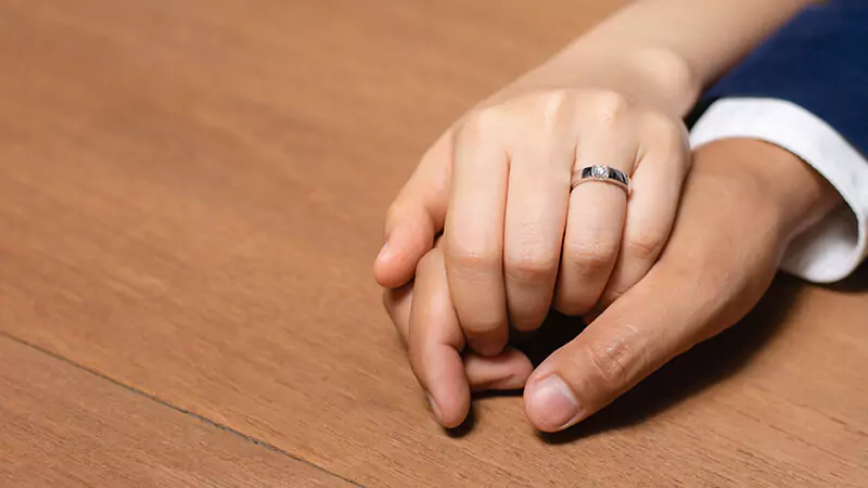 wedding ring worn on the ring finger of the left hand