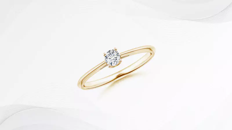 Knife-Edged Classic Round Diamond Solitaire Ring
