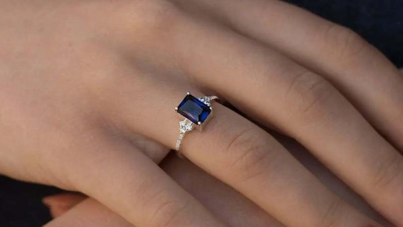 sapphire rings
