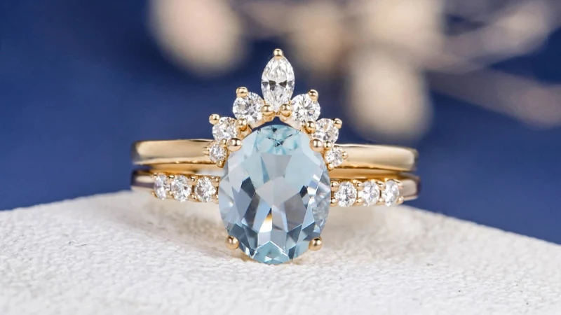 aquamarine engagement ring 