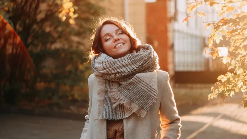 Girl wearing cozy cashmere scarf 