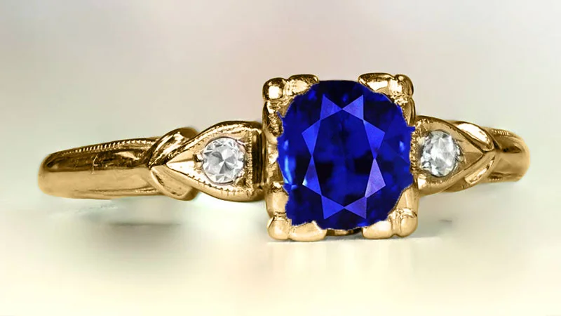 Yellow Gold Round-shaped Blue Sapphire Ring
