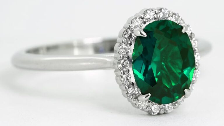 emerald engagement rings