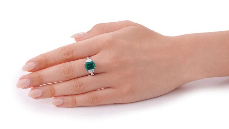 emerald rings