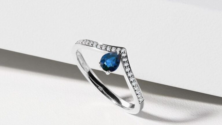 Sapphire Rings